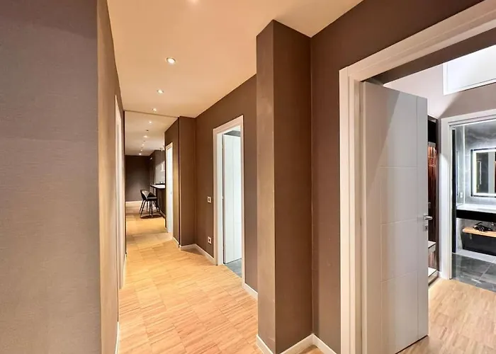 The Condotti - Luxury Serviced Apartamento Roma